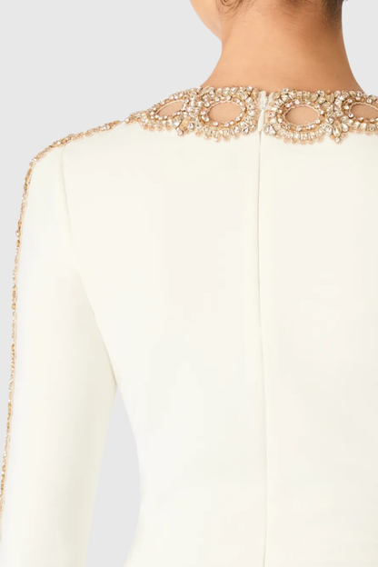 Beautifully Crafted Dress in a Classic Style