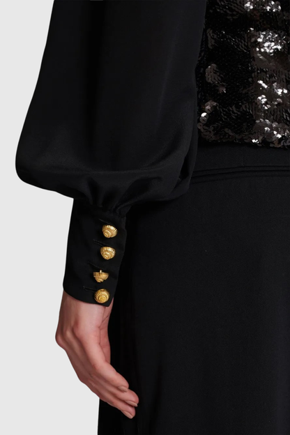 Classic Vintage Garment with a Flattering Fit