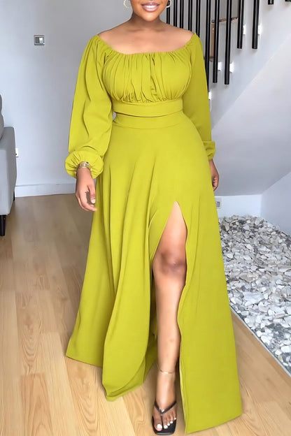 Gracefully Styled Garment for Any Occasion