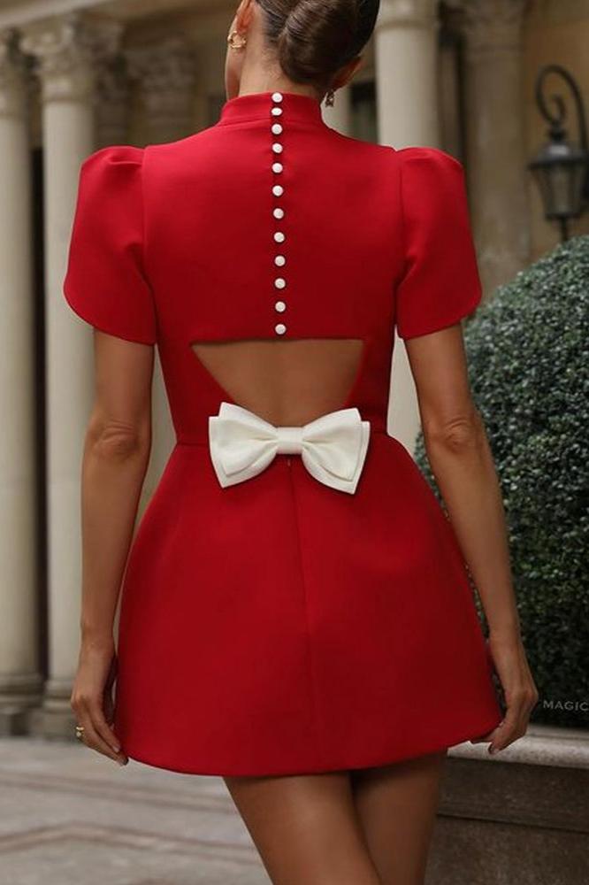Effortlessly Elegant Dress with a Timeless Design