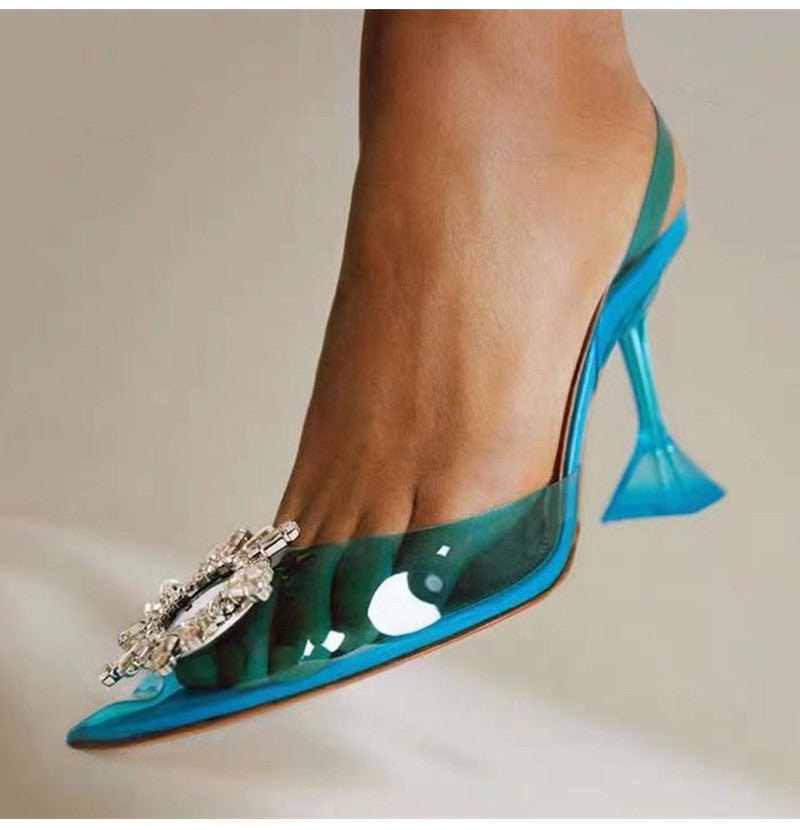 Beautifully Finished Heels in a Timeless Design