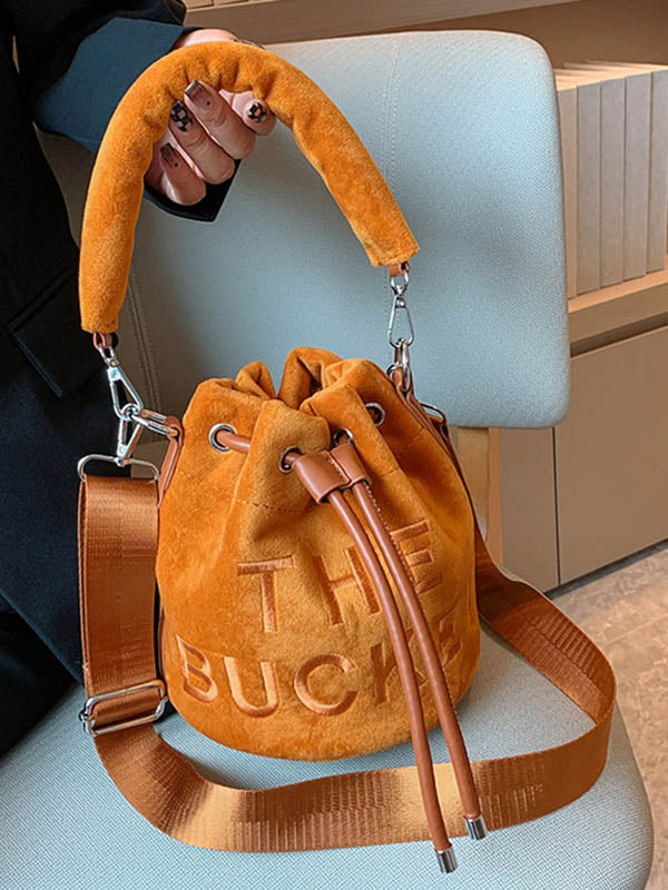 Well Tailored Bag with a Graceful Silhouette