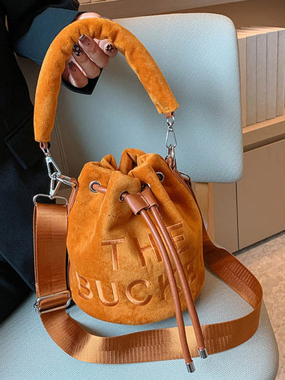 Well Tailored Bag with a Graceful Silhouette