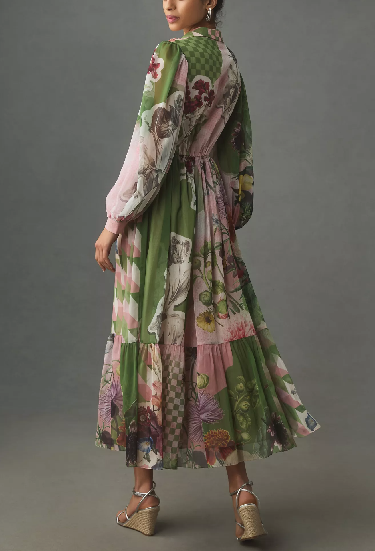 Beautifully Crafted Dress in a Classic Style