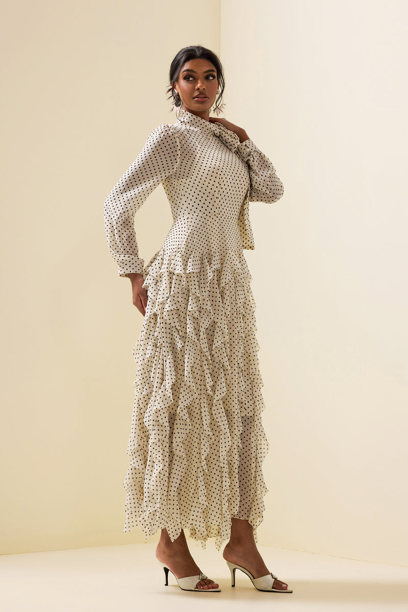 Gracefully Styled Dress for Any Occasion