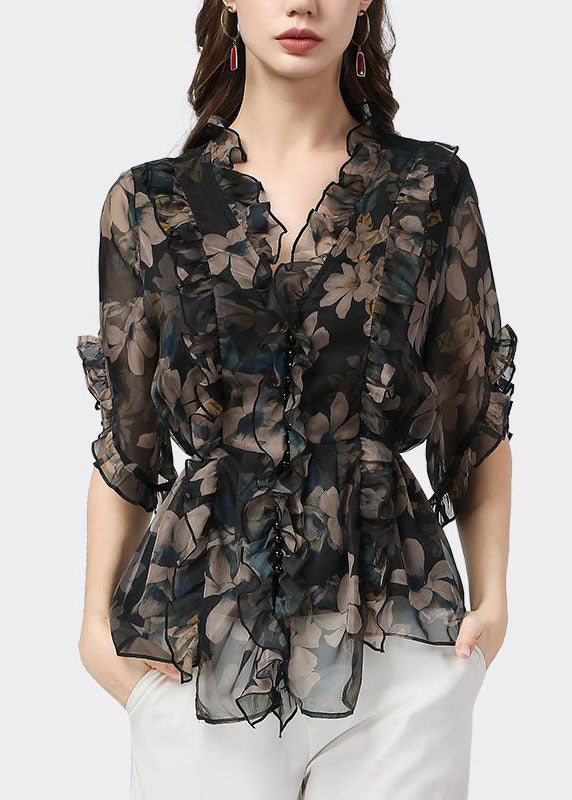 Sophisticated Blouse with a Clean Classic Look