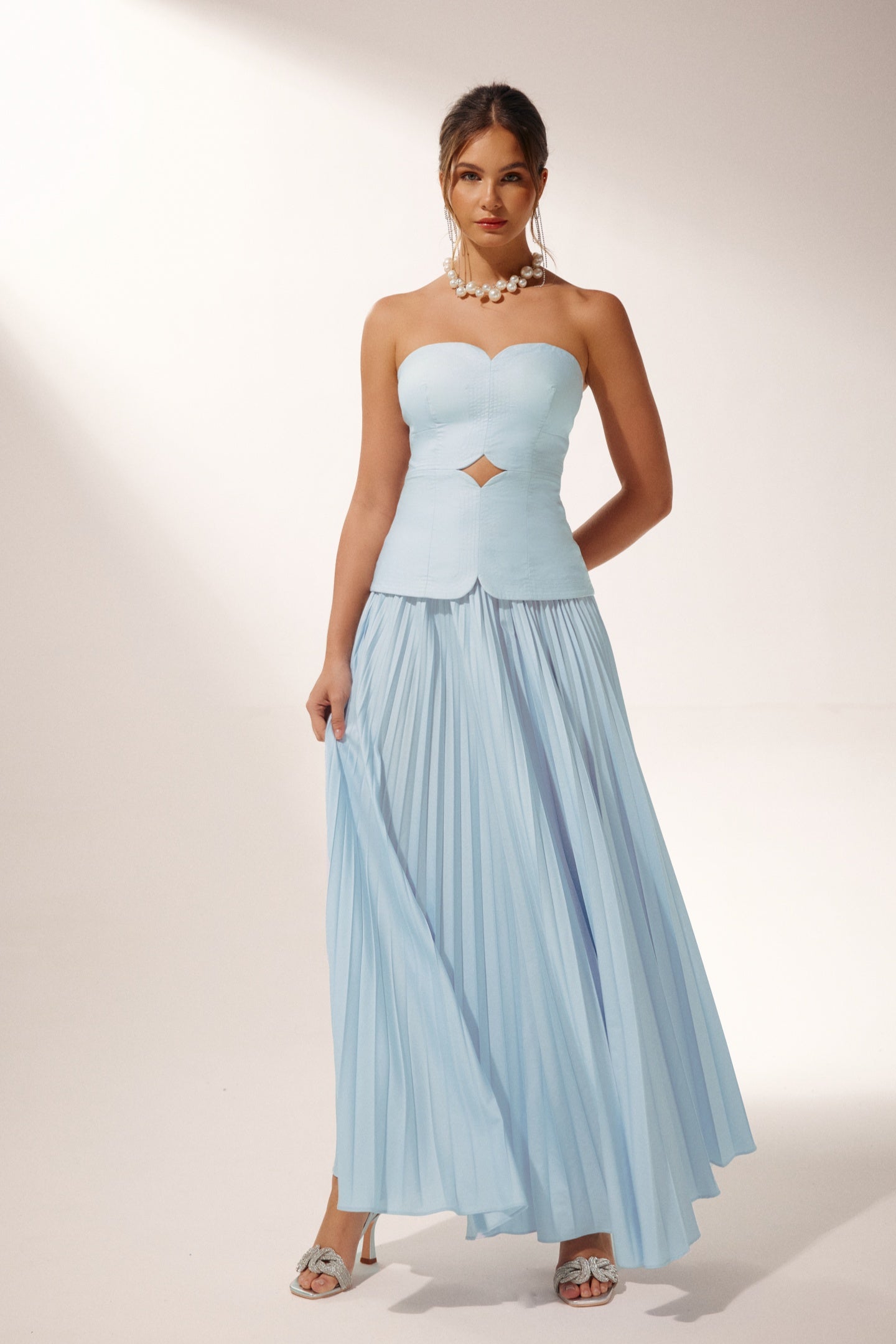 Effortlessly Elegant Garment with a Timeless Design