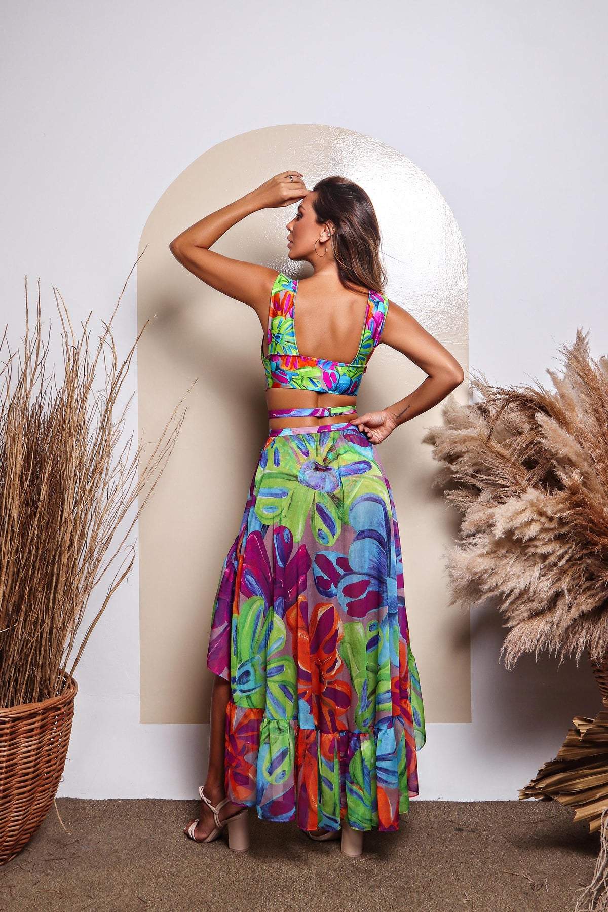 Well Tailored Garment with a Graceful Silhouette