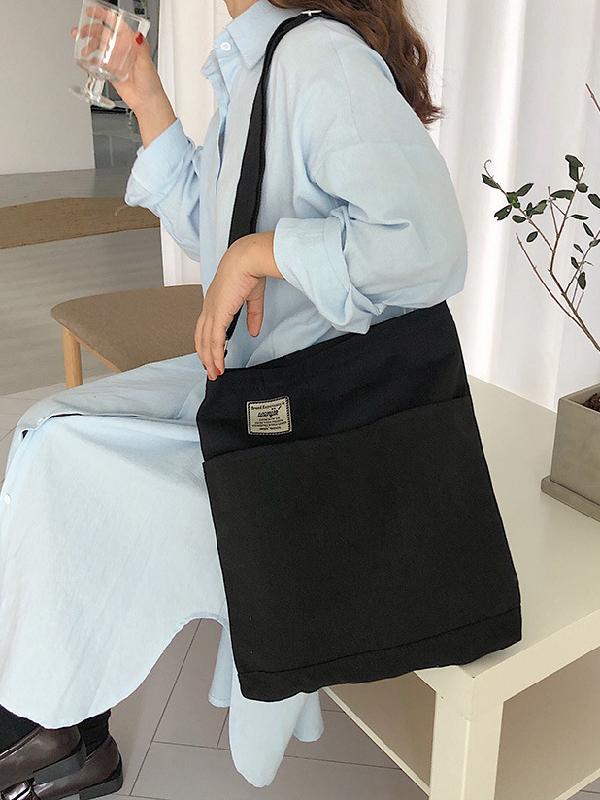 Polished Bag with an Effortless Classic Look