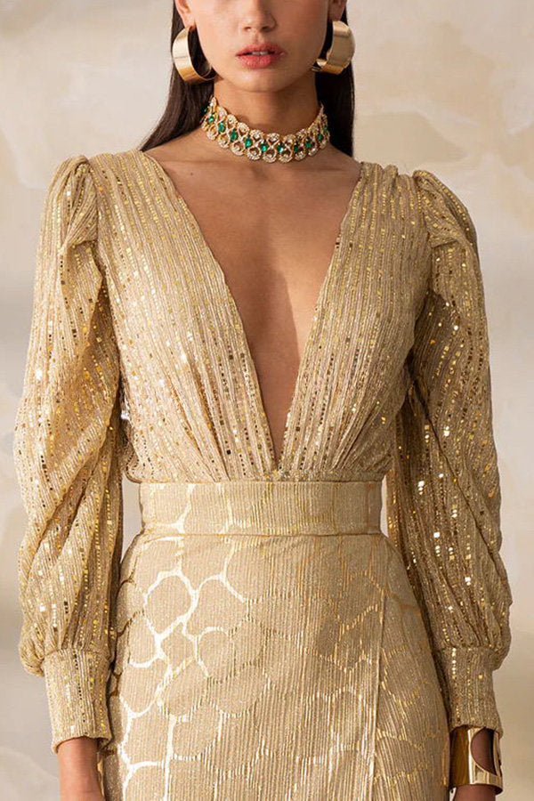 A Vintage Style Top with Delicate Timeless Details