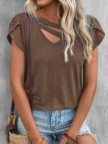 Effortlessly Elegant T-Shirt with a Timeless Design