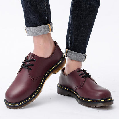 Well Tailored Boots with a Graceful Silhouette