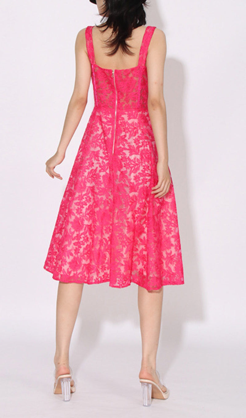 Classic Vintage Dress with a Flattering Fit