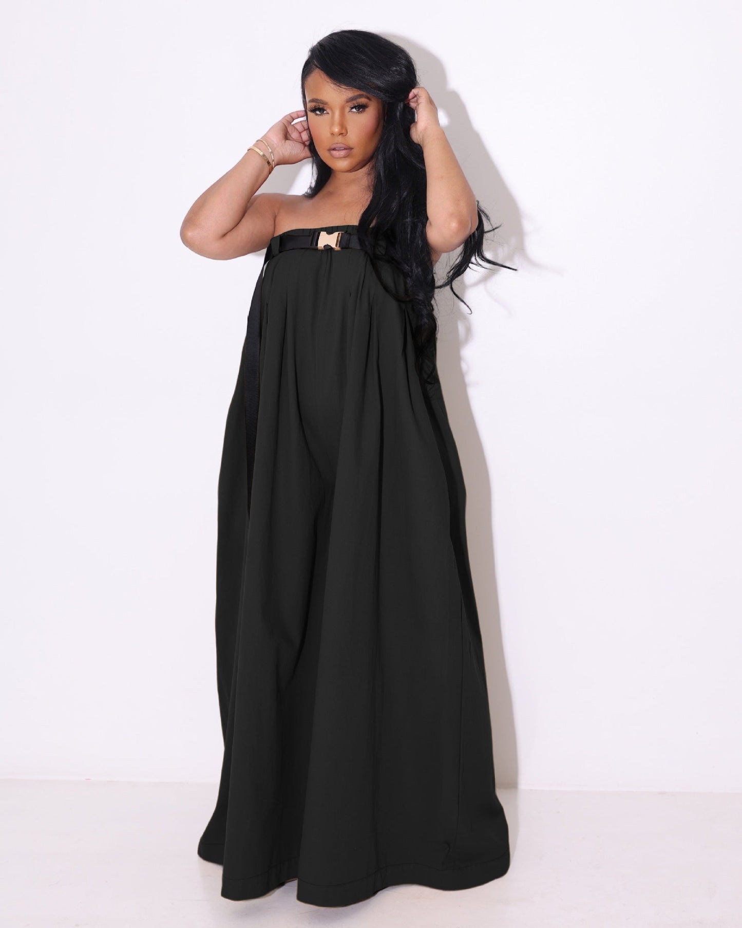 Well Tailored Garment with a Graceful Silhouette