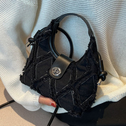 Beautifully Finished Bag in a Timeless Design
