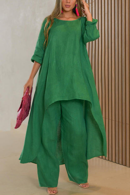 Effortlessly Elegant Pants with a Timeless Design