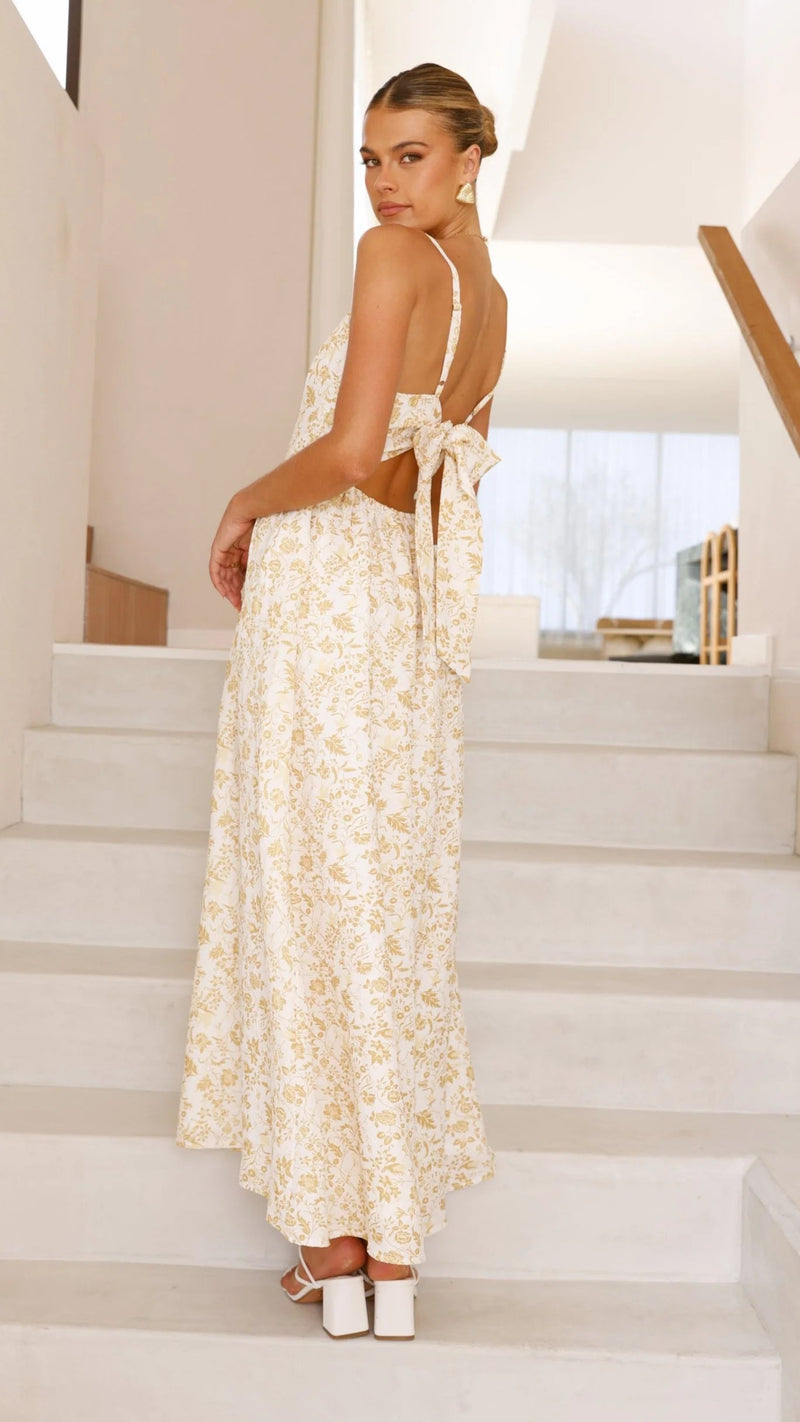 Classic Vintage & Enduringly Stylish Dress