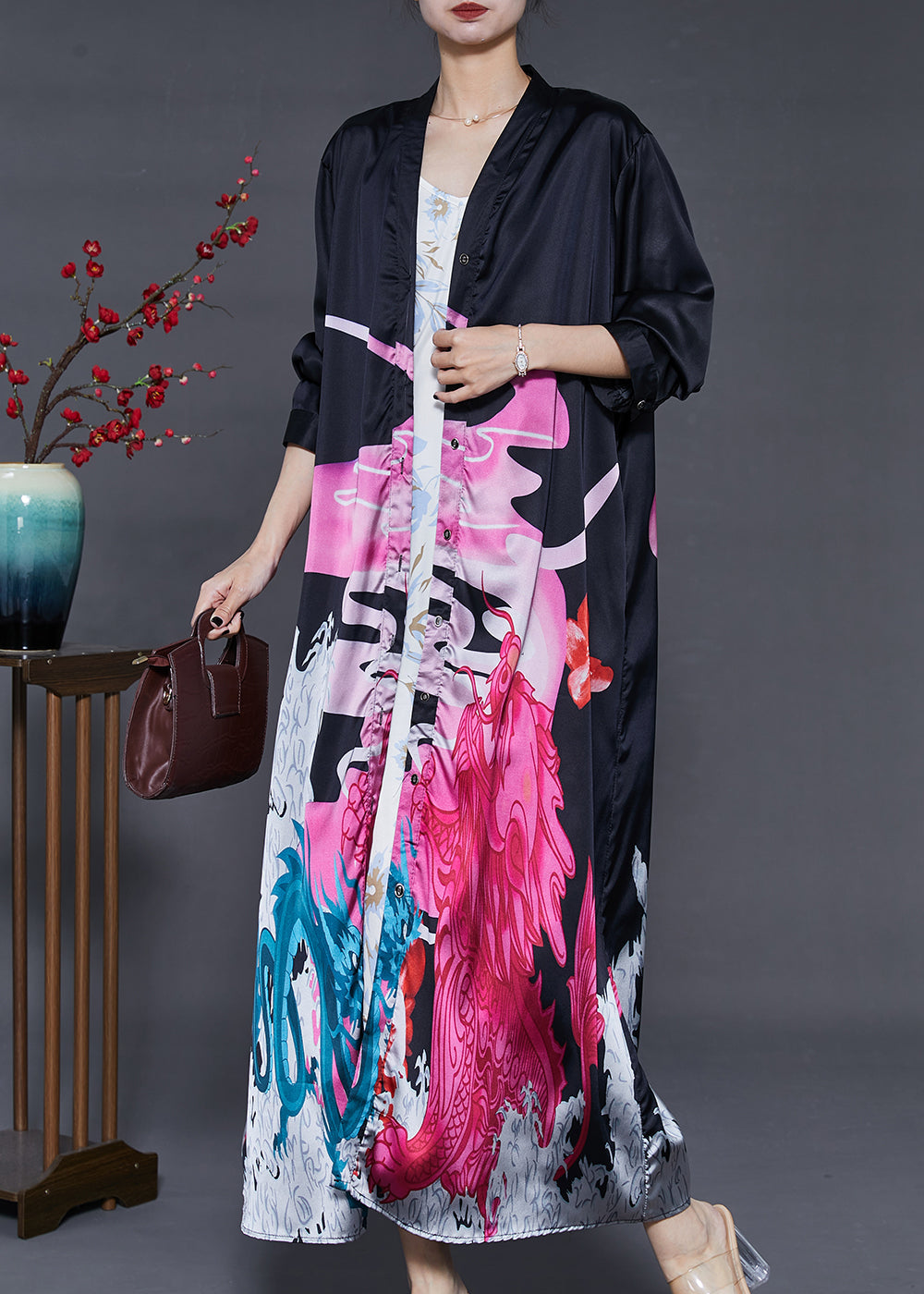 Beautifully Finished Dress in a Timeless Design