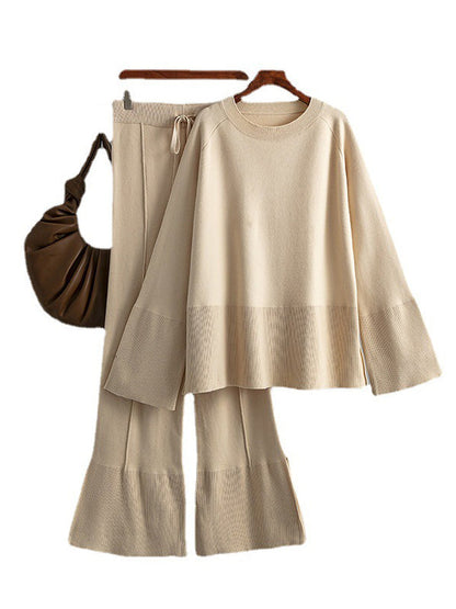Classic Vintage Sweater with a Flattering Fit