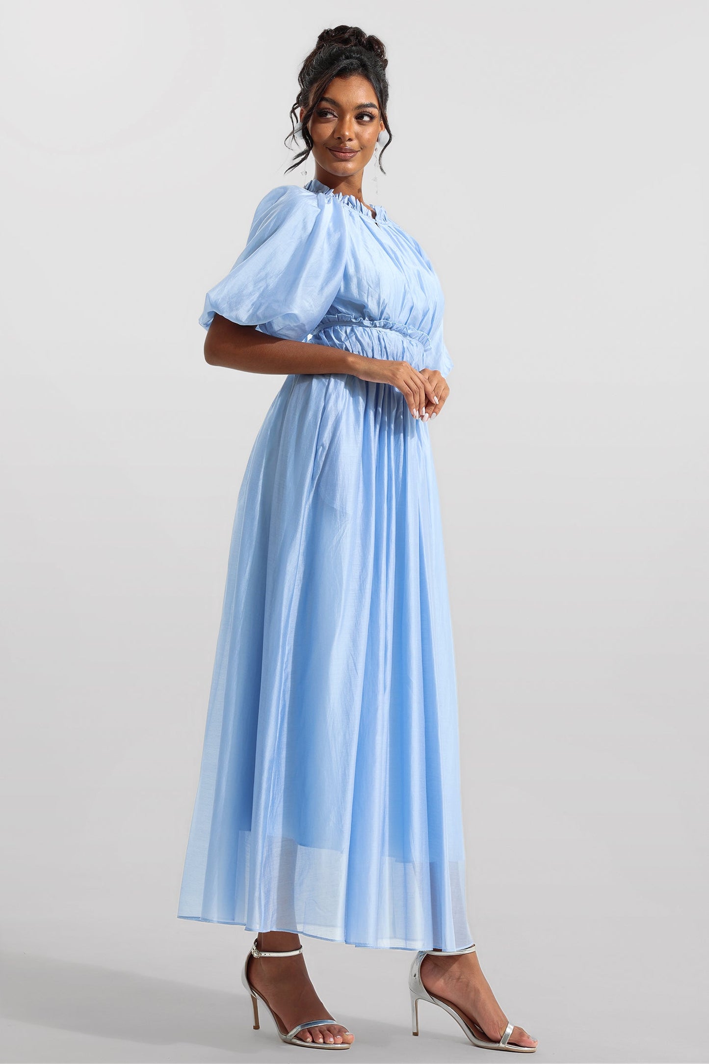 Polished Dress with an Effortless Classic Look