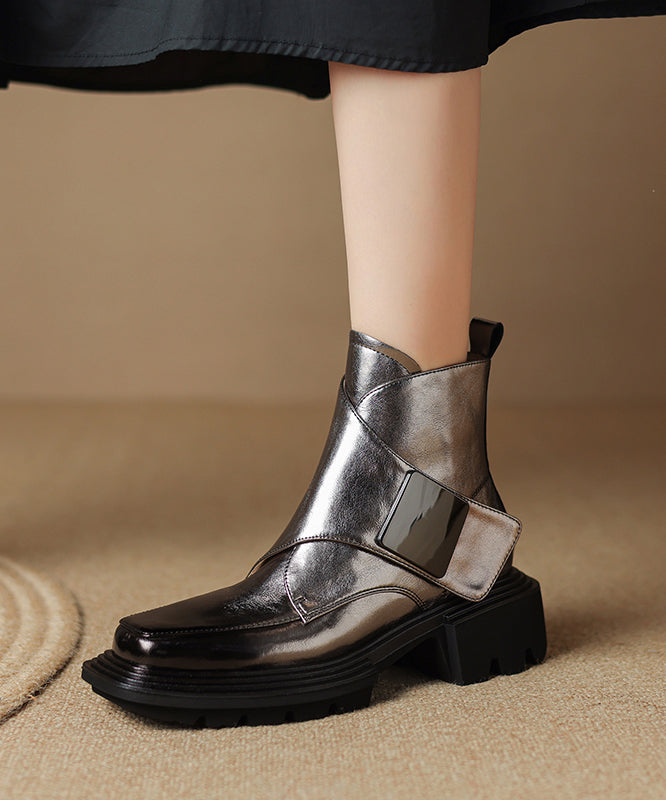 Beautifully Finished Boots in a Timeless Design