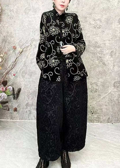 Elegantly Styled Coat for Everyday Wear
