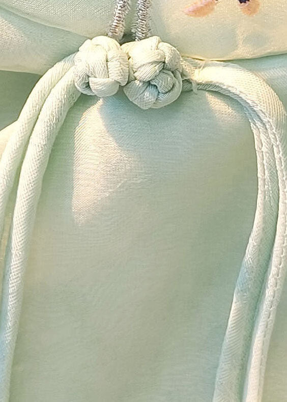 Classic Vintage Blouse with a Flattering Fit