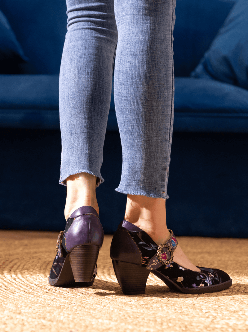 Gracefully Styled Garment for Any Occasion