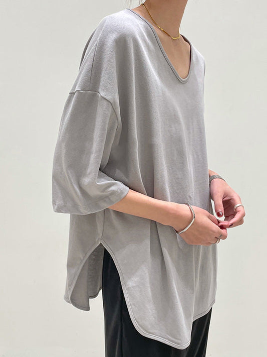Well Tailored T-Shirt with a Graceful Silhouette