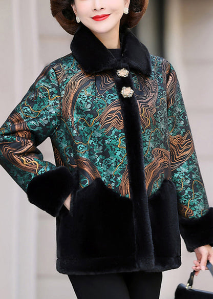 Effortlessly Elegant Coat with a Timeless Design