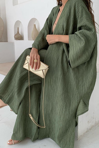 Effortlessly Elegant Cardigan with a Timeless Design