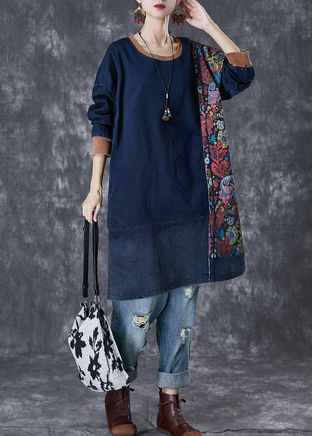 Classic Vintage Pullover with a Flattering Fit