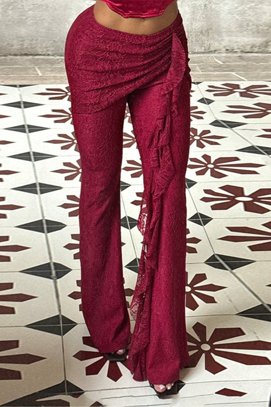 Effortlessly Elegant Pants with a Timeless Design