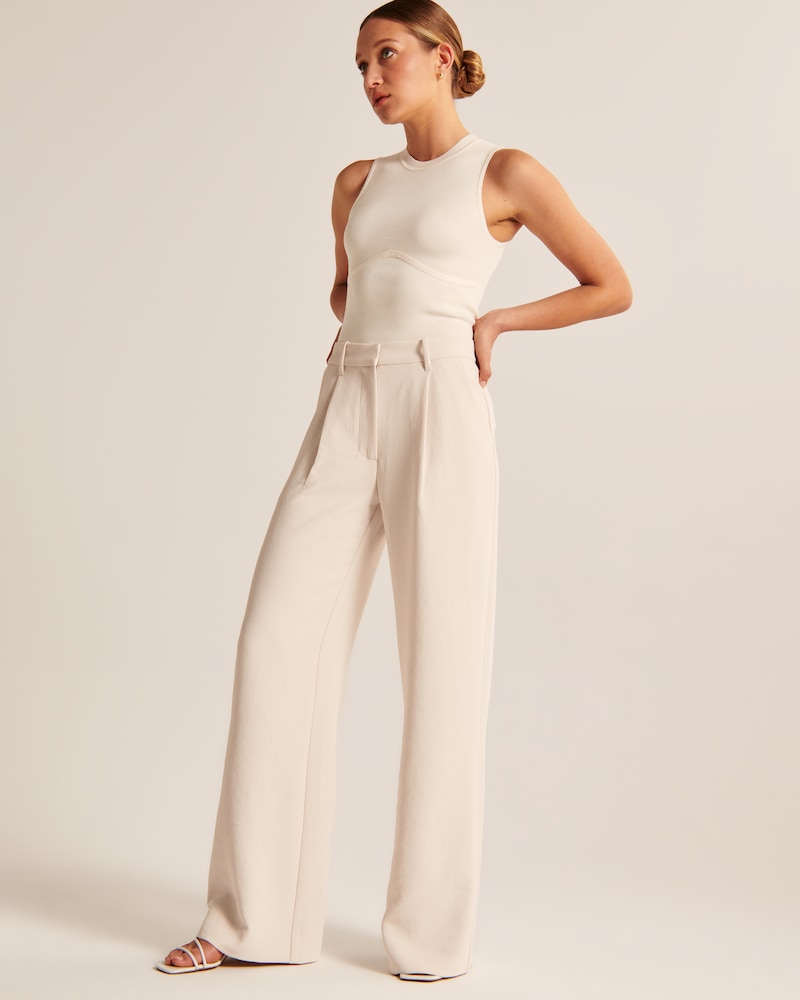 Gracefully Styled Pants for Any Occasion