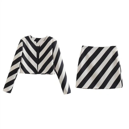 Gracefully Styled Garment for Any Occasion