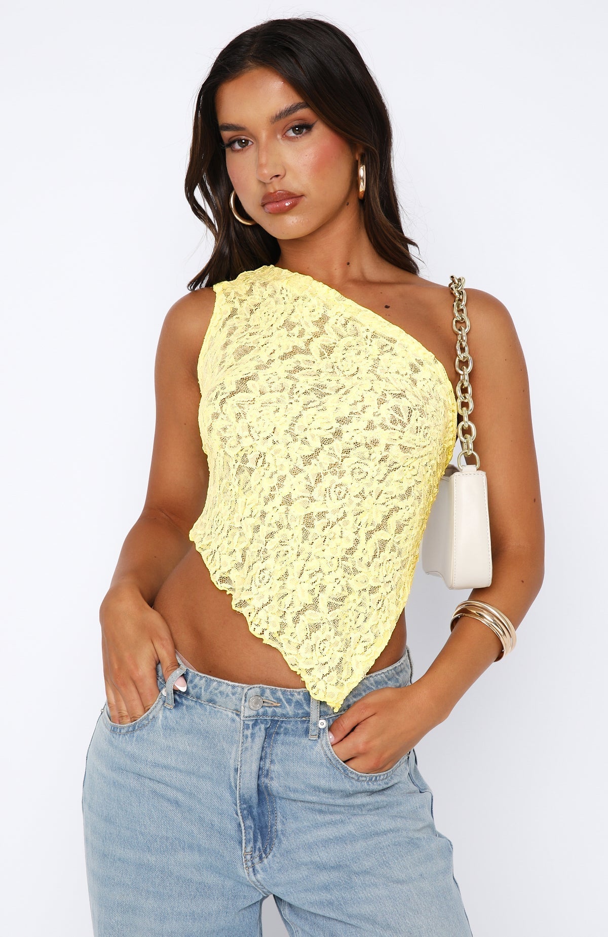 Beautifully Finished Top in a Timeless Design