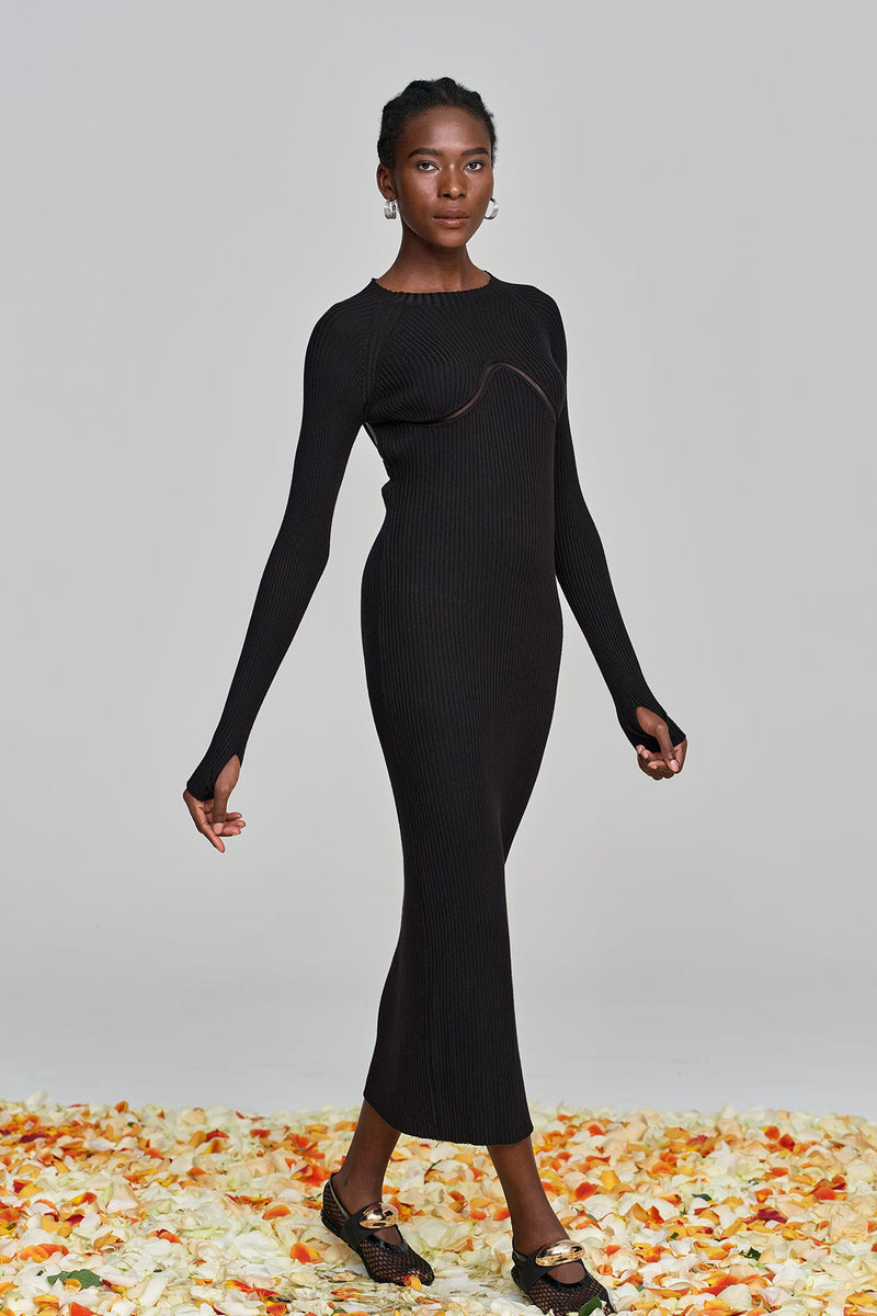Classic Vintage Dress with a Flattering Fit