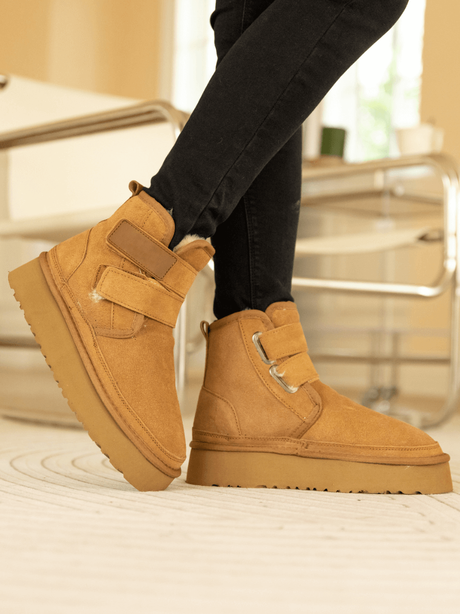 Beautifully Finished Boots in a Timeless Design
