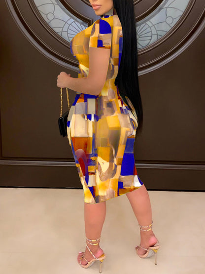 Well Tailored Dress with a Graceful Silhouette
