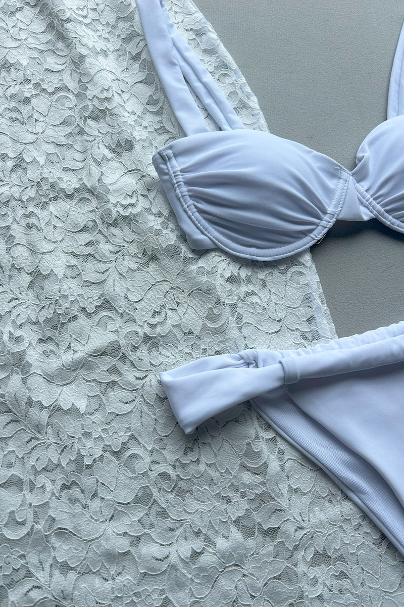 Well Tailored Bikini with a Graceful Silhouette