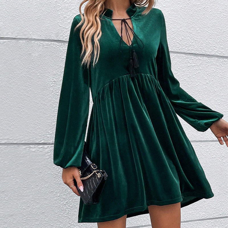Effortlessly Elegant Dress with a Timeless Design