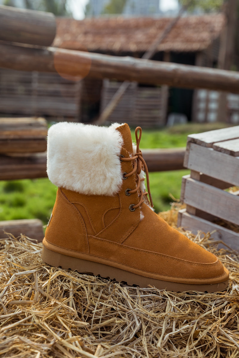 Well Tailored Boots with a Graceful Silhouette
