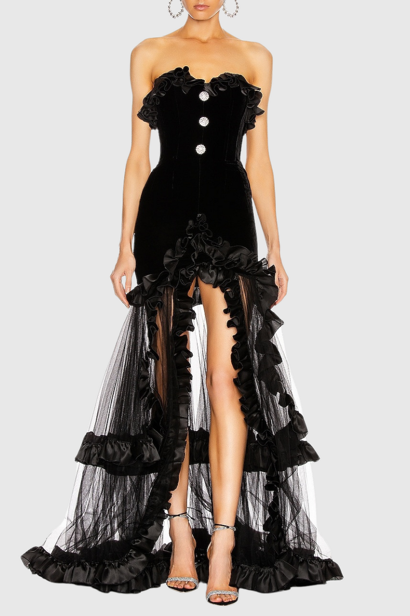 Gracefully Styled Dress for Any Occasion