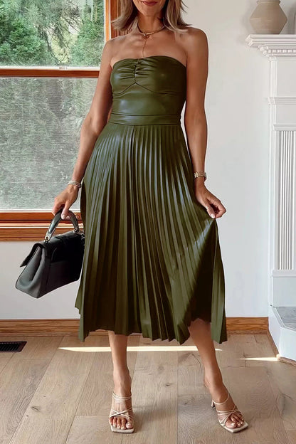 Classic Vintage & Enduringly Stylish Dress