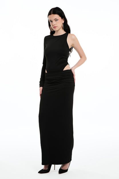 Beautifully Finished Garment in a Timeless Design