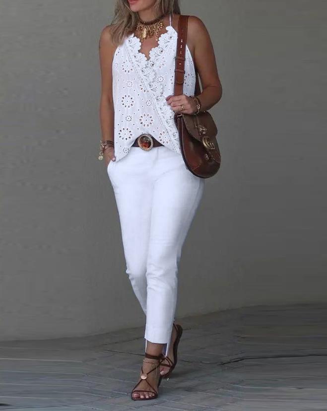 A Vintage Style Top with Delicate Timeless Details