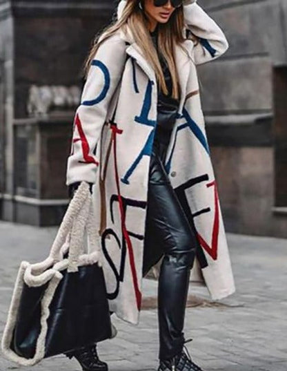 Well Tailored Coat with a Graceful Silhouette