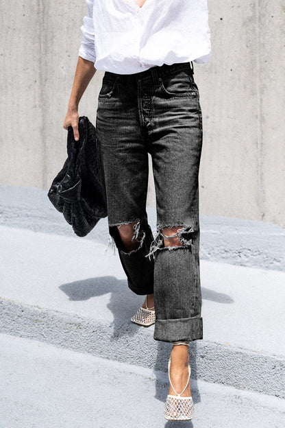 Effortlessly Elegant Garment with a Timeless Design