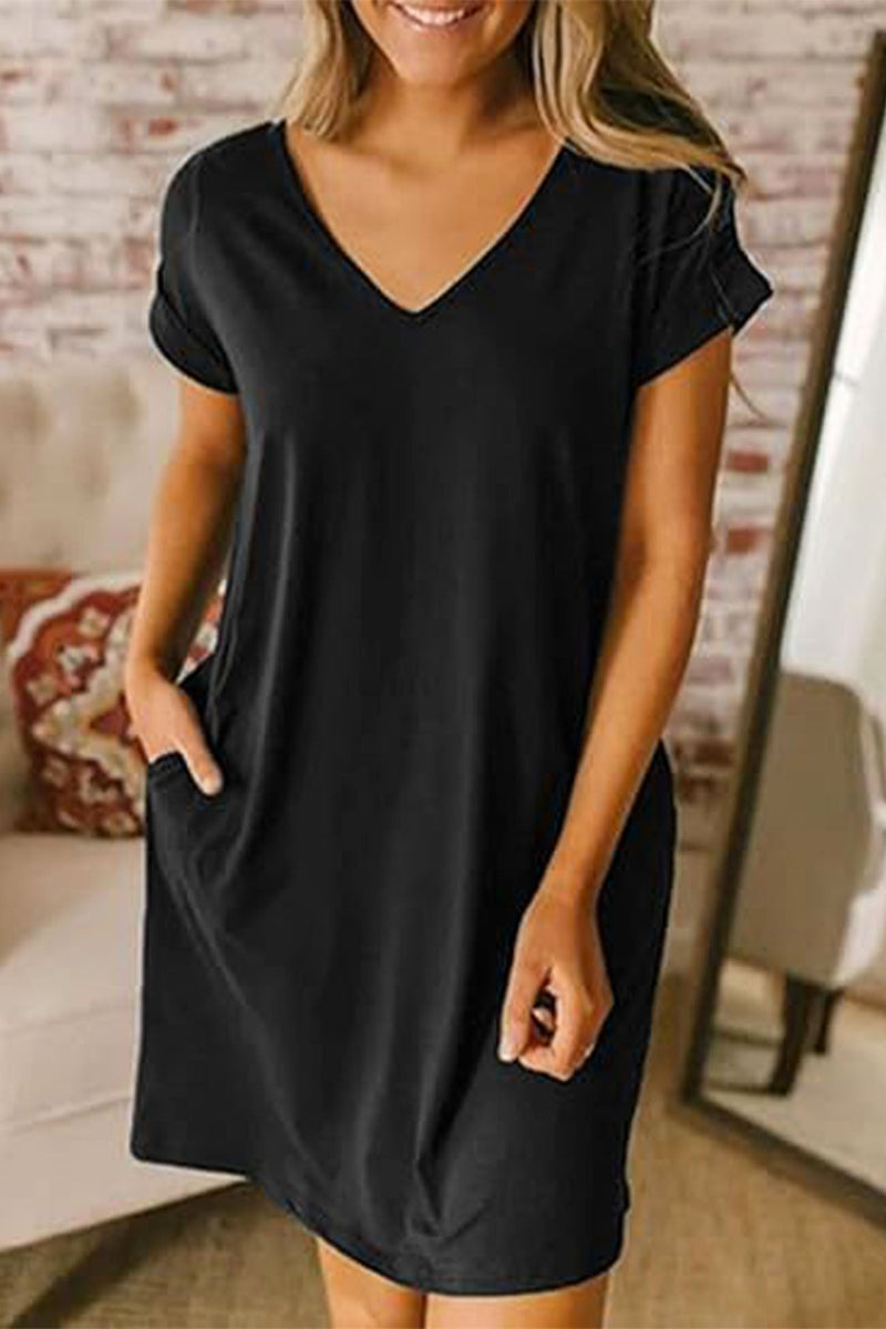 Classic Vintage Dress with a Flattering Fit