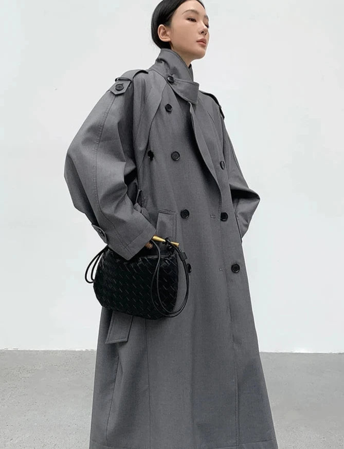Sophisticated Garment with a Clean Classic Look